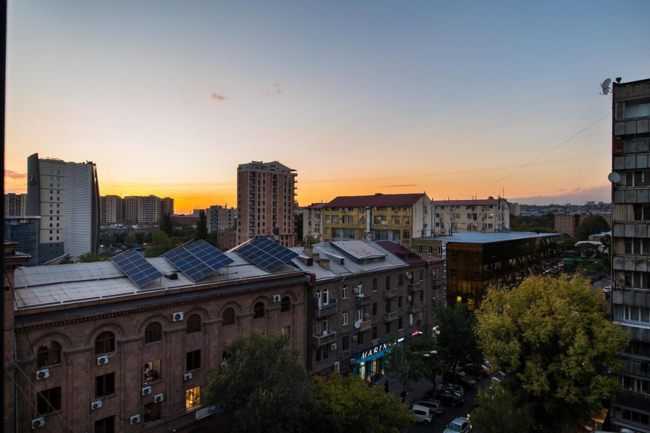 Hotelise I Bonnie Apartment Yerevan Exterior photo